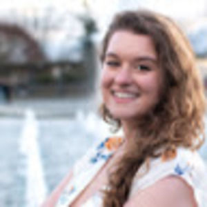 Meet your Posher, Caroline